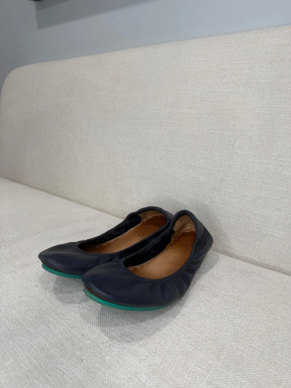 California Navy Tieks Size 8 Ballet Flats
